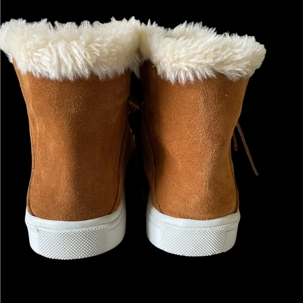 Minnetonka x Lottie Moss Shearling High Top Boots Brown | Size 6 NWT